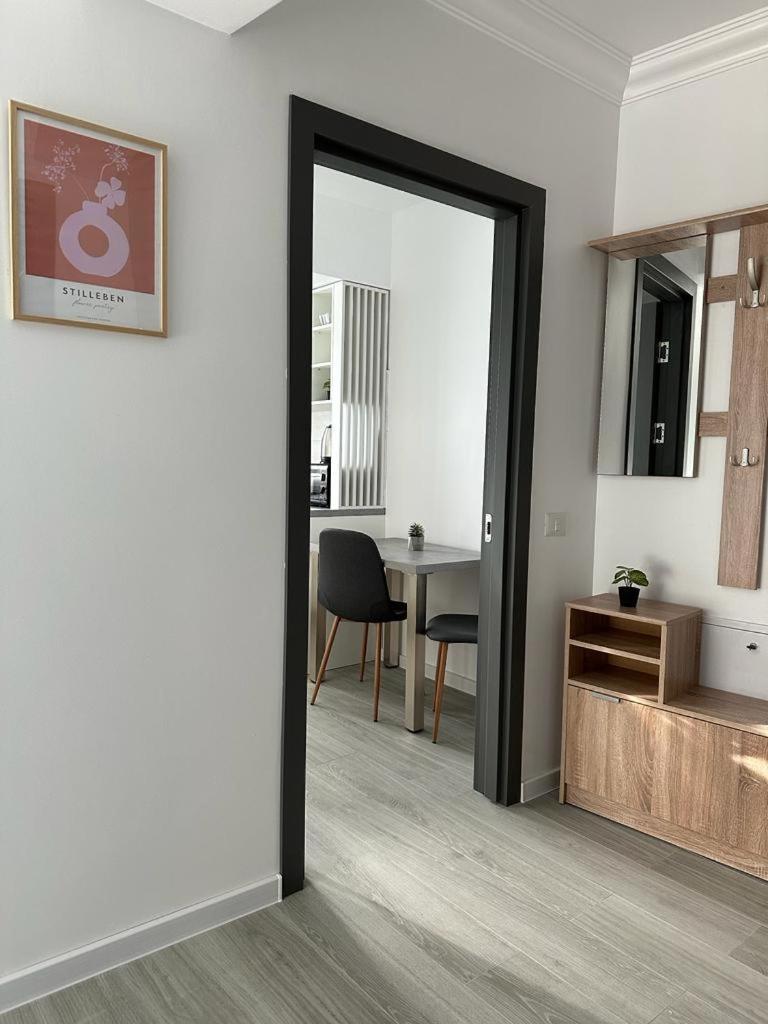 Cozy Studios In Suceava Buitenkant foto